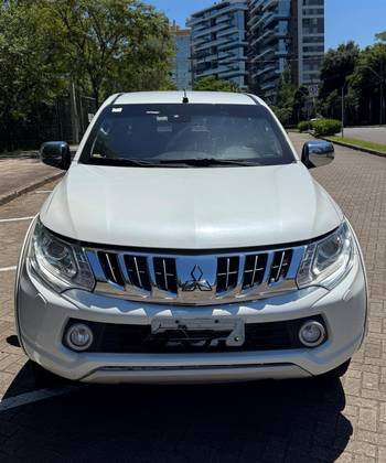 MITSUBISHI L200 TRITON 2.4 16V TURBO DIESEL SPORT HPE CD 4P 4X4 AUTOMÁTICO